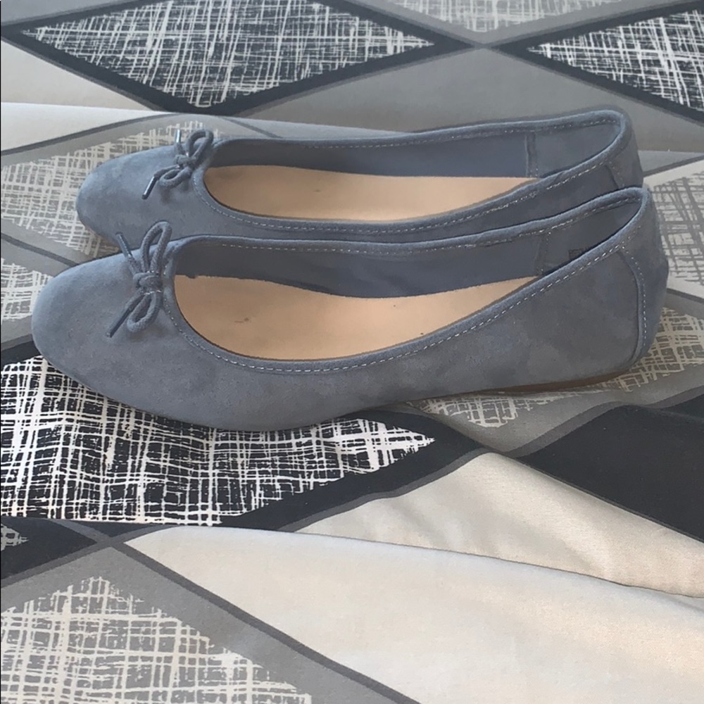 American Eagle Suede shoes size 9w